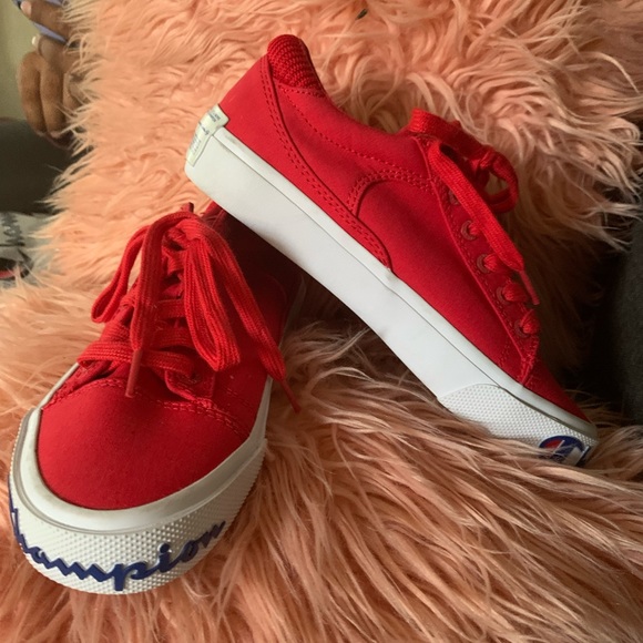 champion fringe low top sneaker - Picture 2 of 5